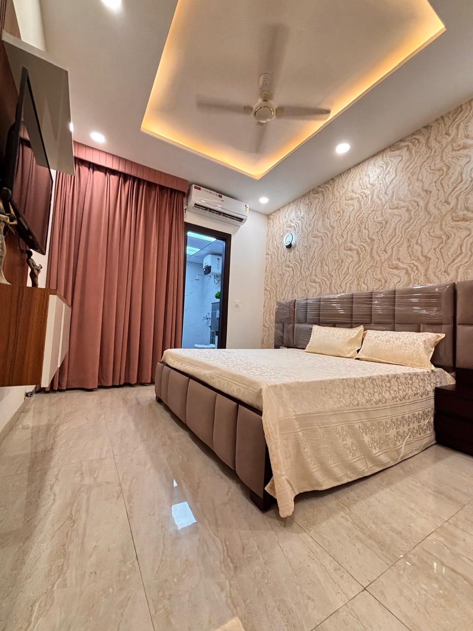 3 BHK + Servant Room Apartment For Sale in Shiva Properties