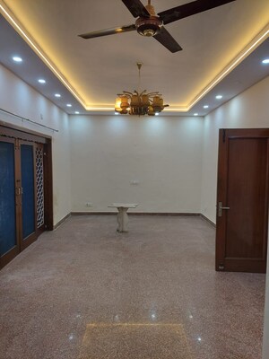 4 BHK Builder Floor For Rent in Janakpuri