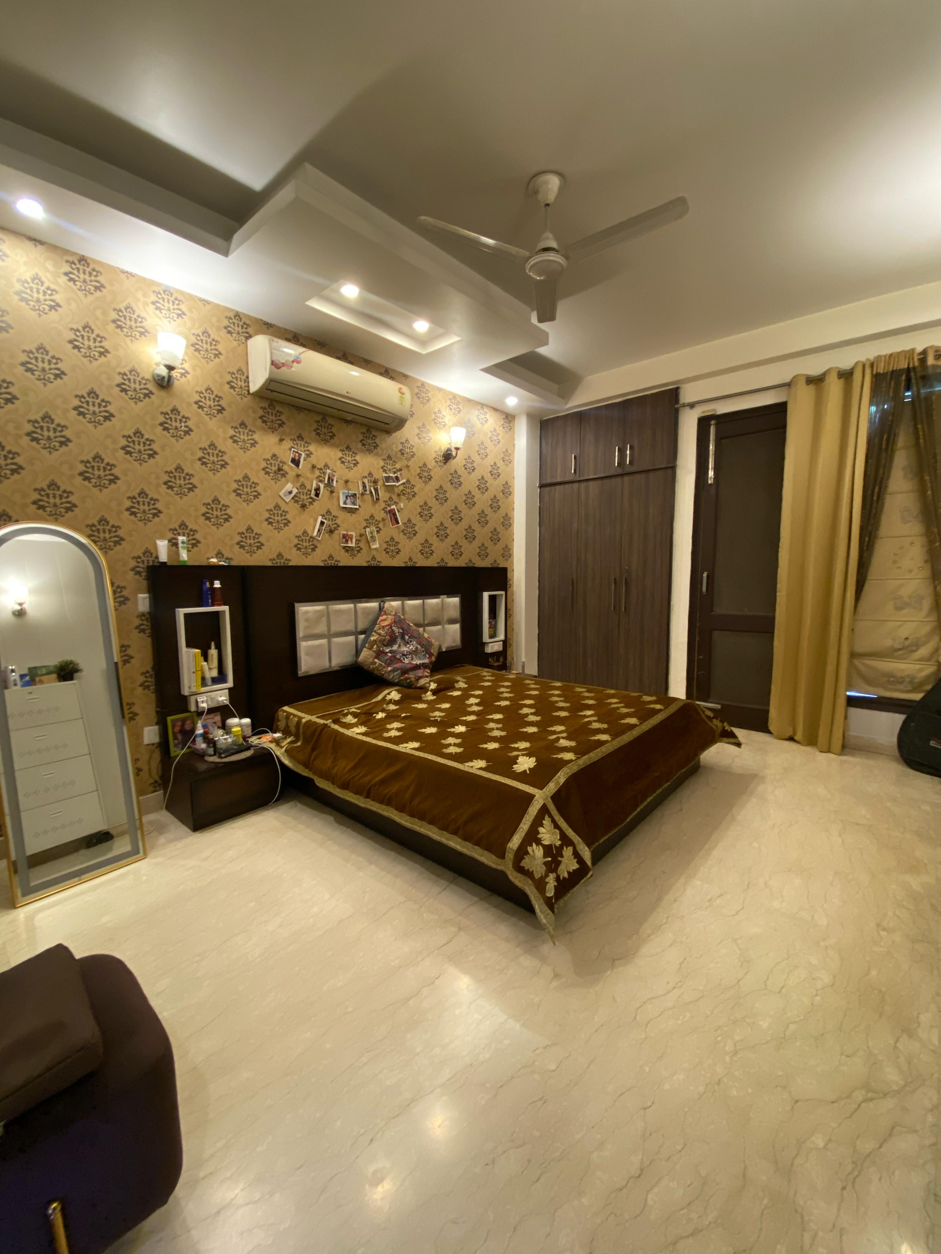 3 BHK Builder Floor For Sale in Sushant Lok I