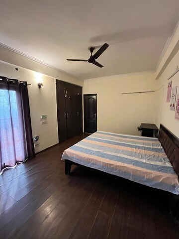  Pg For Rent in Sector 75