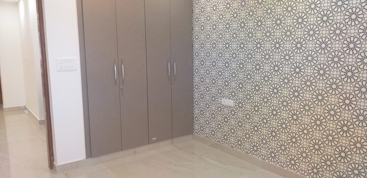 Room, sector 85 3 Bedroom 2250 Sq.Ft. Builder Floor In Sector 85 Faridabad 9600115