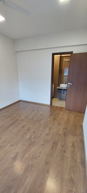 Furnished Amenities in 1 BHK Apartment at Group Satellite Elegance, Goregaon East – for Sale