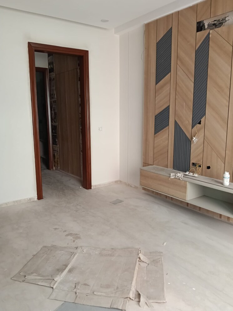 Room, ansal-plaza-sector-23 4 Bedroom 2066 Sq.Ft. Builder Floor In Sector 23 Gurgaon 9600324