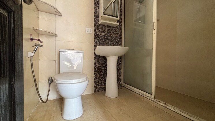 Bathroom, jm-florence 2 Bedroom 1100 Sq.Ft. Apartment In Tech Zone 4 Greater Noida Greater Noida 9600331