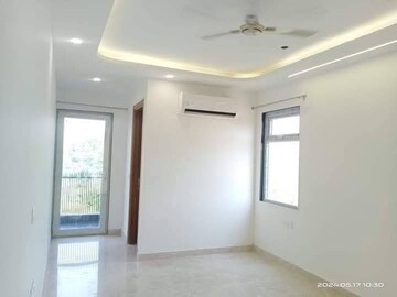 Building Lobby in 3 BHK Builder Floor at Saket – for Rent