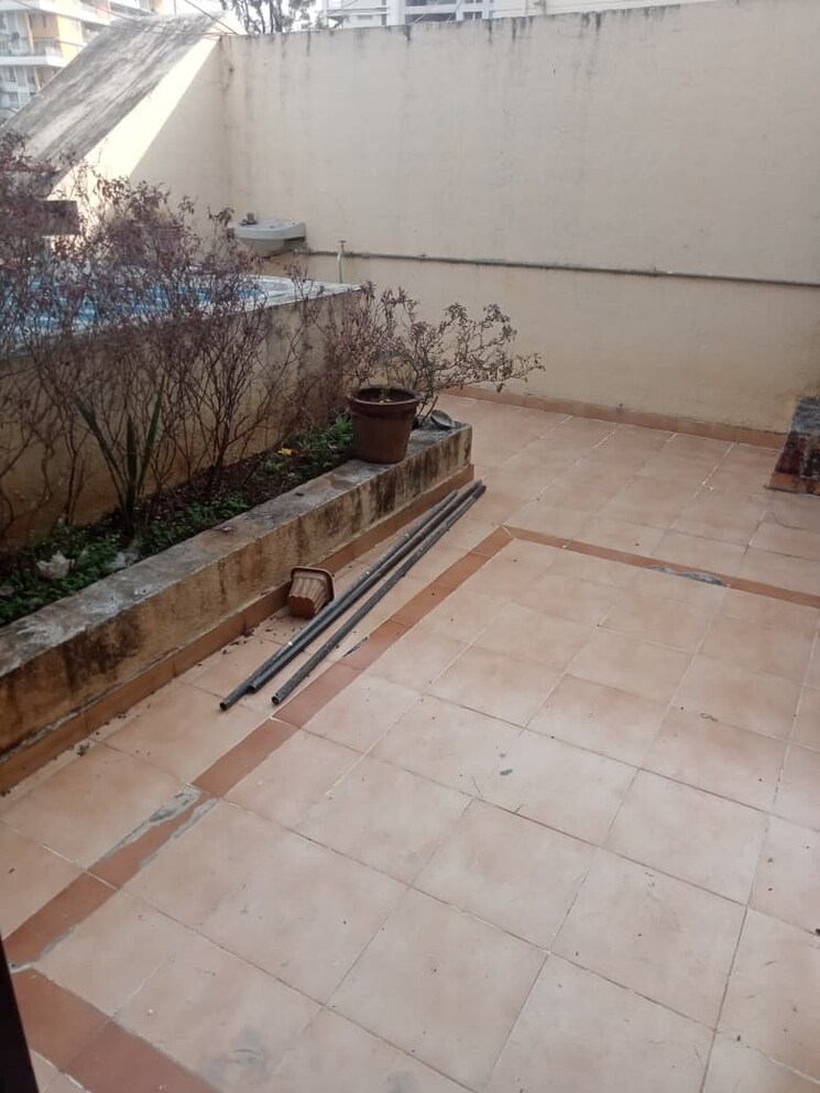 Balcony, mantri-kinara 1 Bedroom 585 Sq.Ft. Apartment In Bopodi Pune 9600516