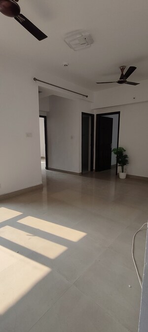 Room in 2 BHK Apartment at Gaur City 2 - 12th Avenue, Sector 16c Greater Noida – for Sale