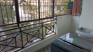 Balcony in 1 BHK Builder Floor at Vaishali Sector 4 – for Rent