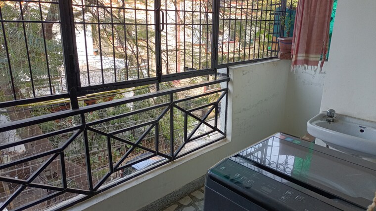 Balcony, vaishali sector 4 1 Bedroom 570 Sq.Ft. Builder Floor In Vaishali Sector 4 Ghaziabad 9600563