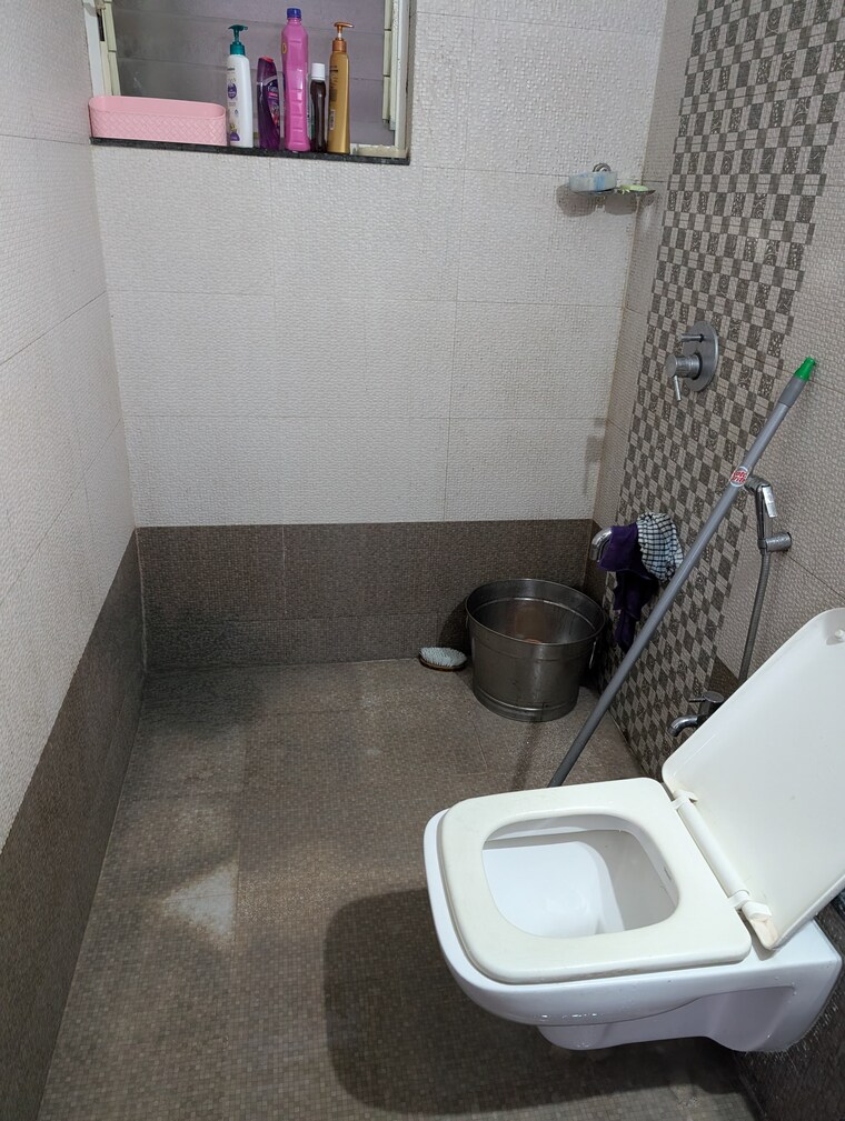 Bathroom, sai-aura-ville 2 Bedroom 804 Sq.Ft. Apartment In Bavdhan Pune 9600598