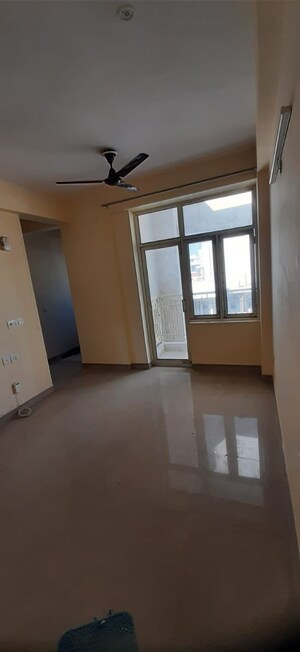 2 BHK Apartment For Rent in Shree Vardhman Mantra, Sector 67