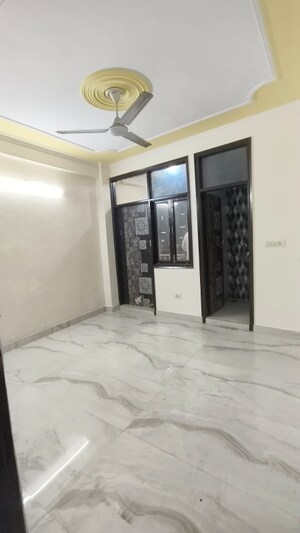 Room in 1 BHK Builder Floor at Saket – for Rent