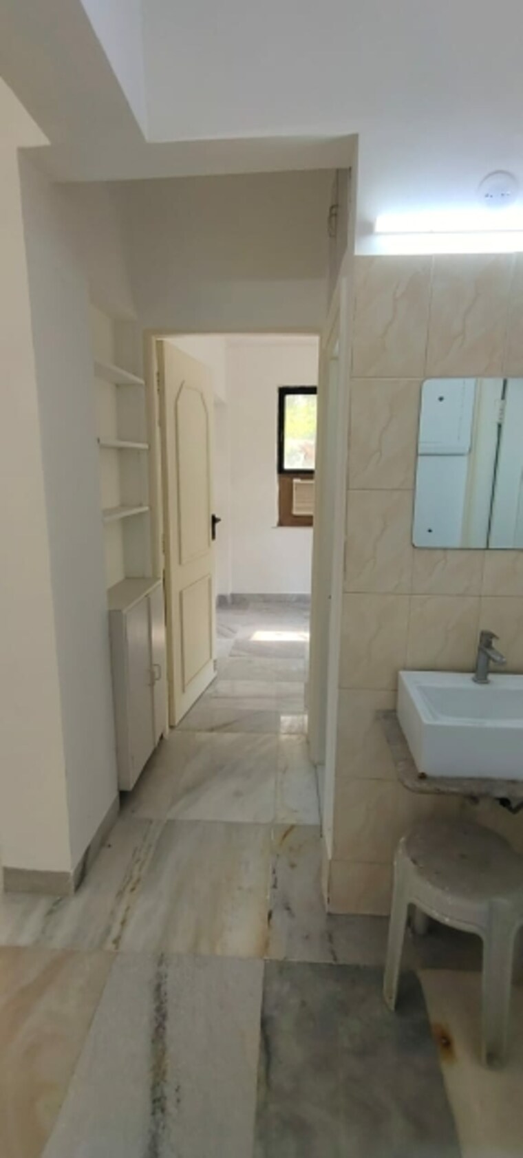 Bathroom, hiranandani-gardens-canna 1 Bedroom 450 Sq.Ft. Apartment In Powai Mumbai 9600647