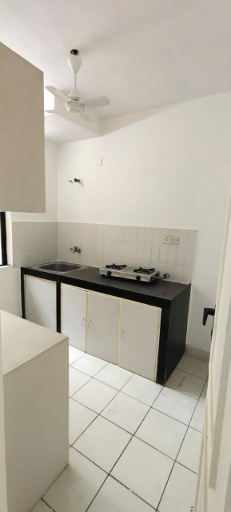 Kitchen, hiranandani-gardens-canna 1 Bedroom 450 Sq.Ft. Apartment In Powai Mumbai 9600647