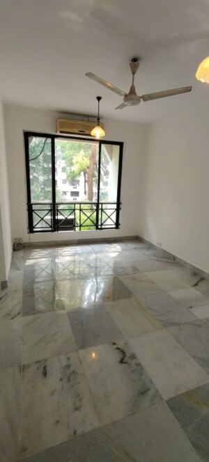 Room in 1 BHK Apartment at Hiranandani Gardens Canna, Powai – for Rent