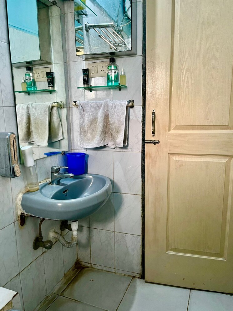 Bathroom, aristo-lloyd-estate 2 Bedroom 588 Sq.Ft. Apartment In Wadala East Mumbai 9600654