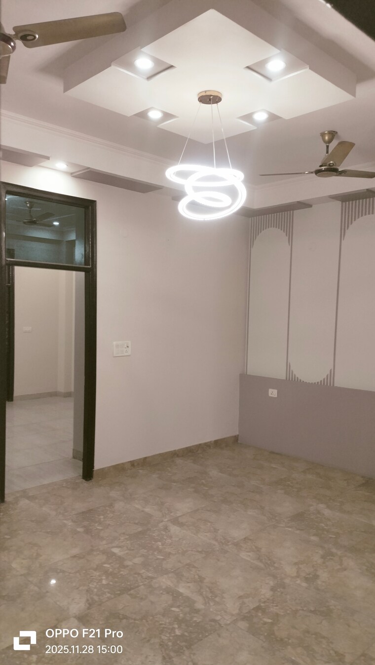 Room, govind-dham 3 Bedroom 1500 Sq.Ft. Independent House In Govindpuram Ghaziabad 9600734