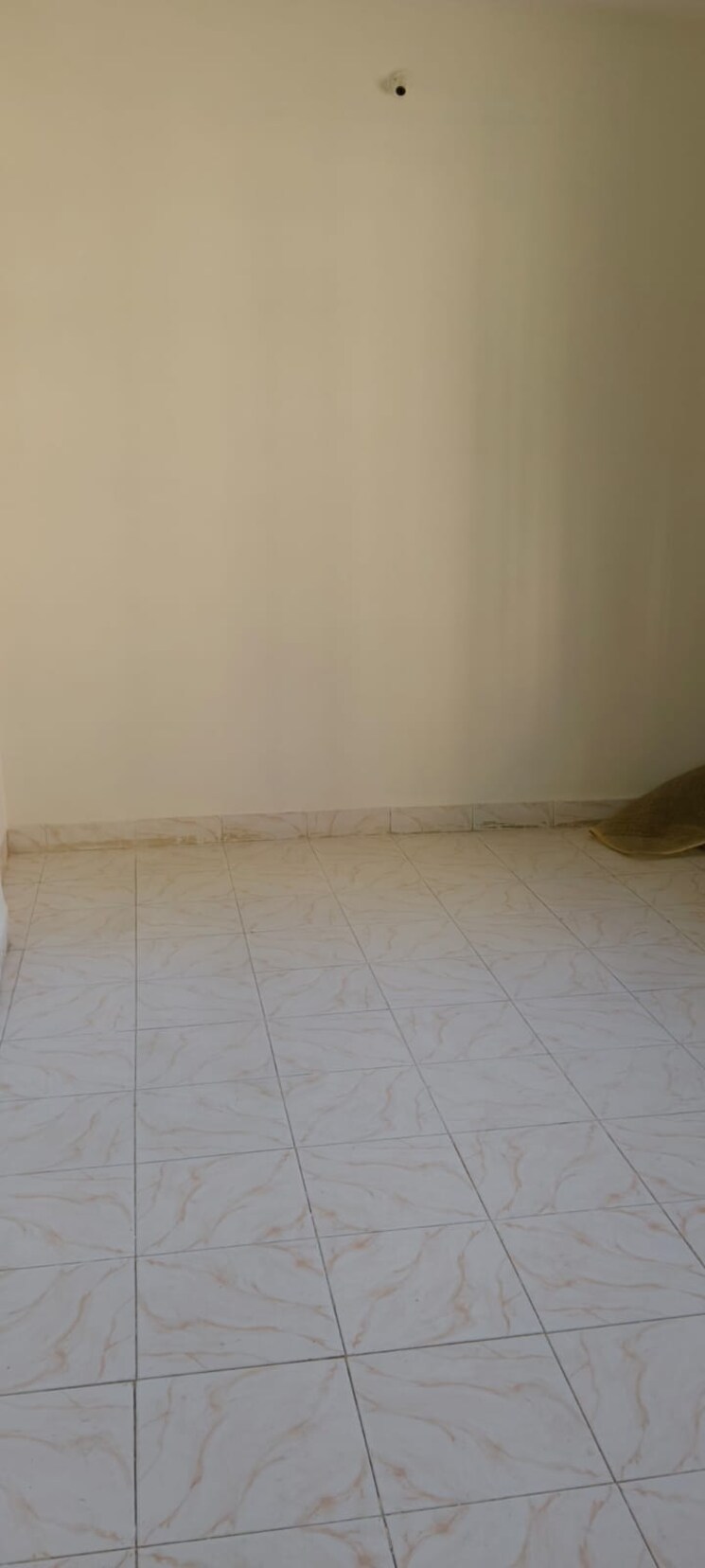 Room, borivali west 1 Bedroom 415 Sq.Ft. Apartment In Borivali West Mumbai 9600847