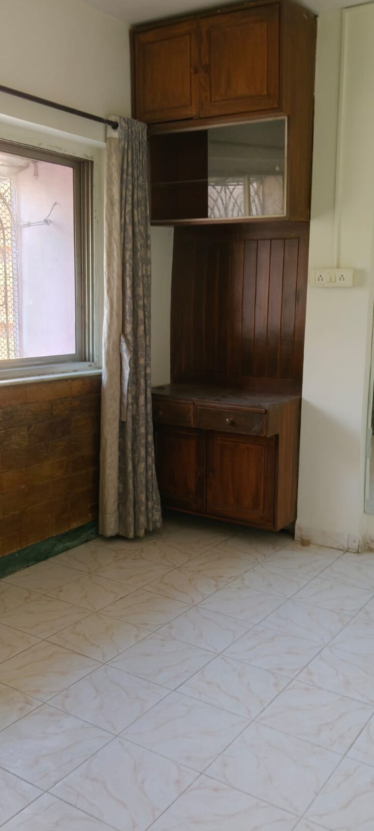 Room, borivali west 1 Bedroom 415 Sq.Ft. Apartment In Borivali West Mumbai 9600847