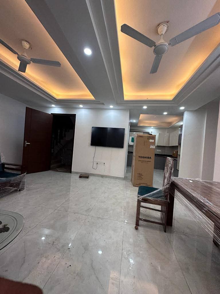 3 BHK Builder Floor For Rent in Ignou 
