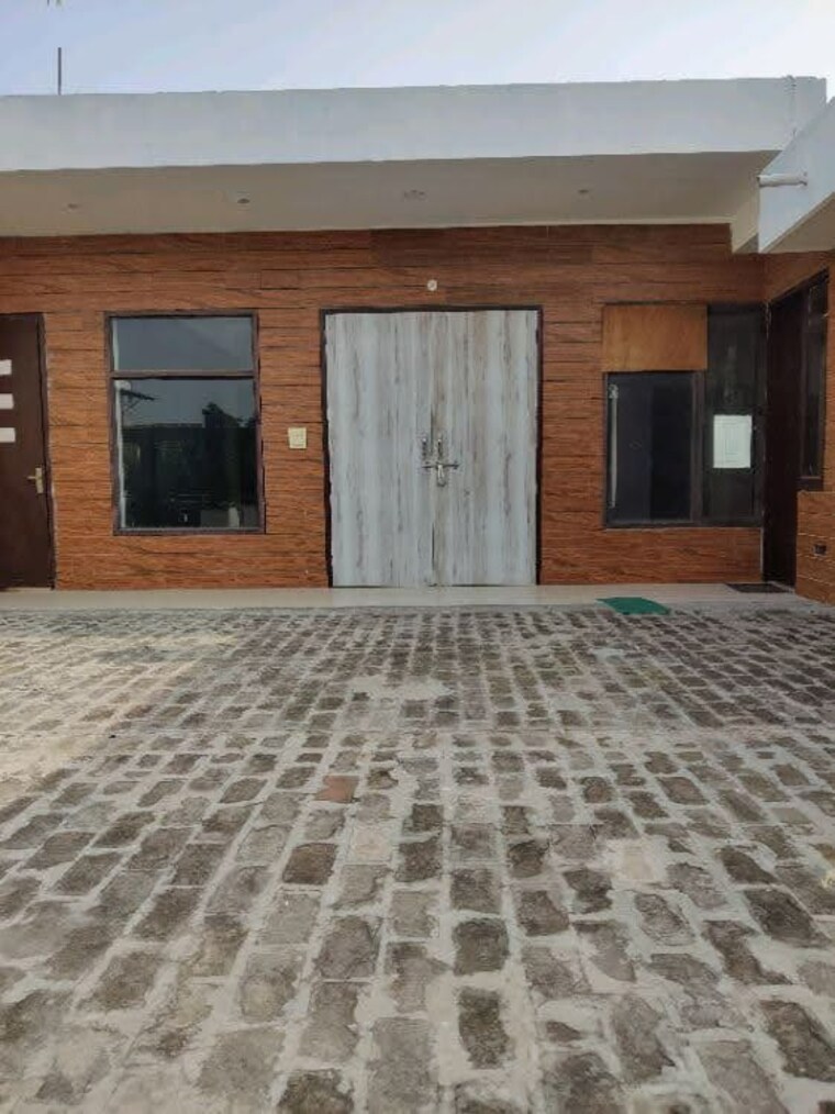 Bedroom, sector 56 1.5 Bedroom 1200 Sq.Ft. Builder Floor In Sector 56 Gurgaon 9600851