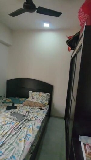 Furnished Amenities in 1 BHK Apartment at Earth Vintage, Dadar West – for Rent