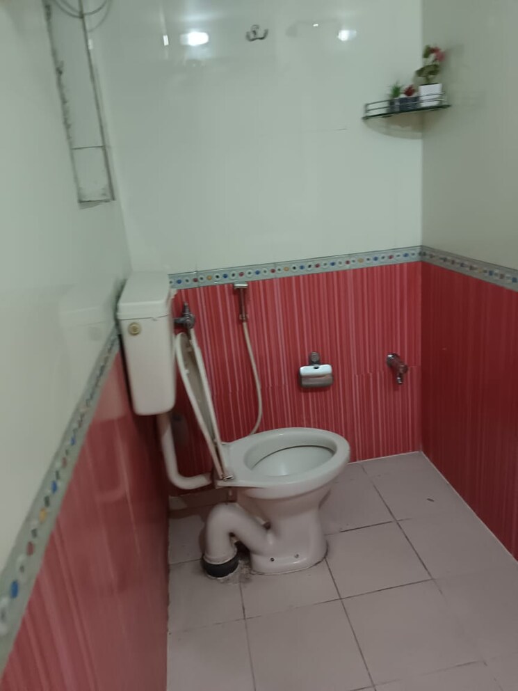 Bathroom, siddhivinayak-shubhashree-residential 3 Bedroom 1350 Sq.Ft. Apartment In Akurdi Pune 9600979