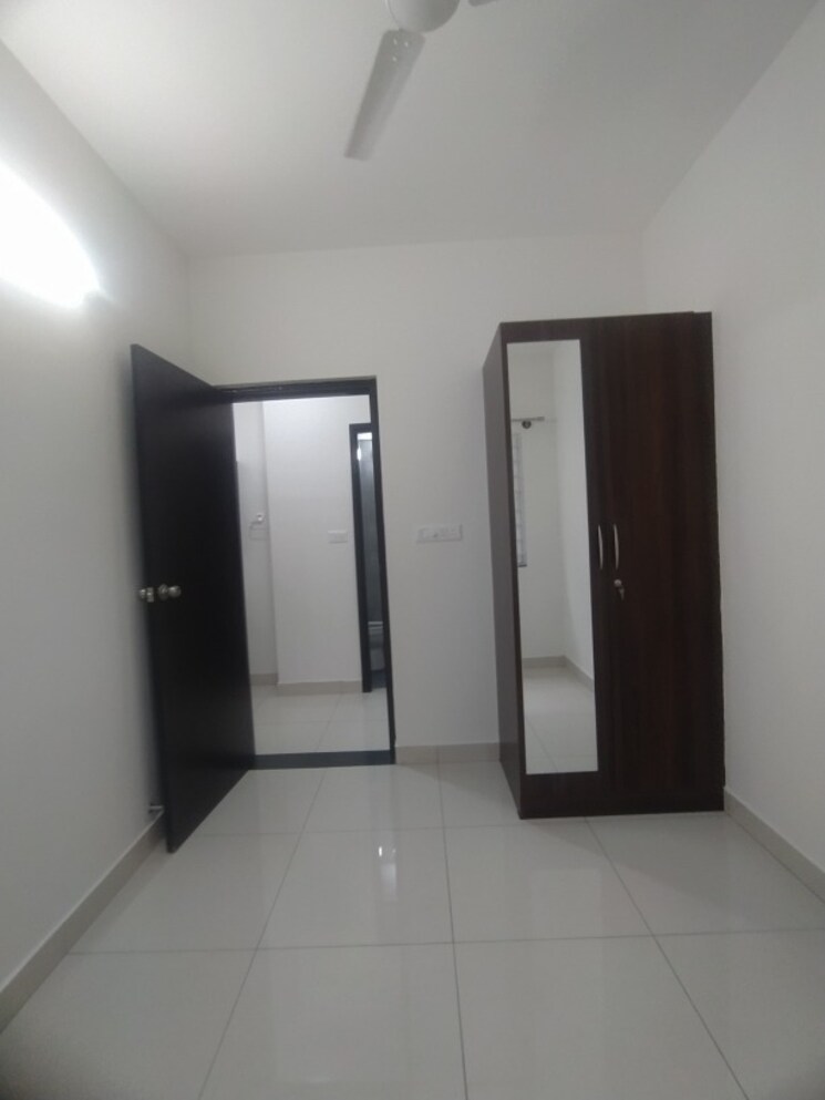 Room, provident-park-square 1.5 Bedroom 750 Sq.Ft. Apartment In Kanakapura Road Bangalore 9601091