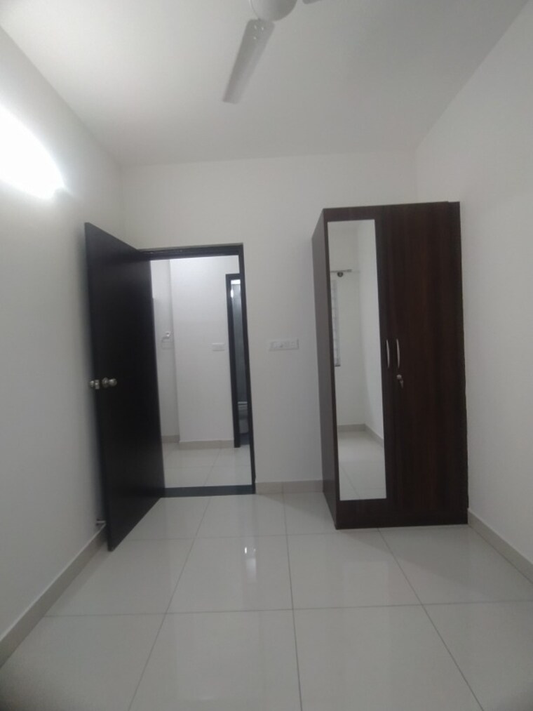 Room, provident-park-square 1.5 Bedroom 750 Sq.Ft. Apartment In Kanakapura Road Bangalore 9601091