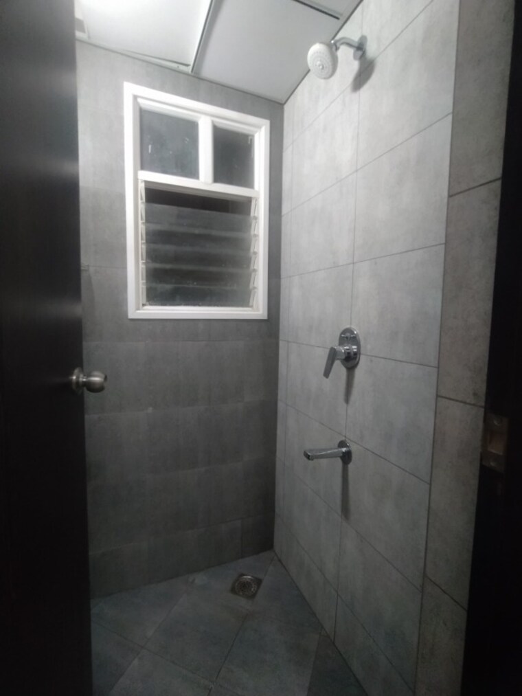 Bathroom, provident-park-square 1.5 Bedroom 750 Sq.Ft. Apartment In Kanakapura Road Bangalore 9601091