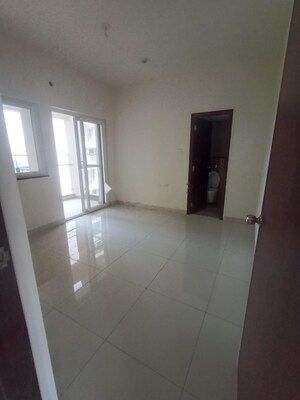 Room in 3 BHK Apartment at Purva Silversands, Mundhwa – for Rent