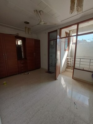 Room in 3 BHK Builder Floor at Malviya Nagar – for Sale