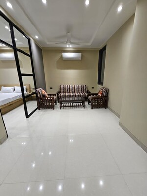 1 BHK Builder Floor For Rent in Sector 42