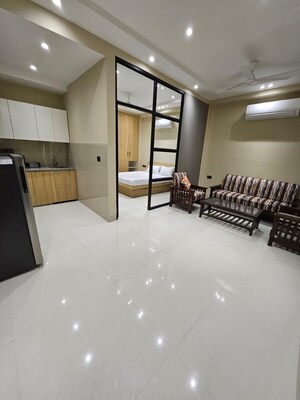 Room in 1 BHK Builder Floor at Sector 42 – for Rent