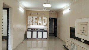 Room in 2 BHK Apartment at Llyod Estate, Wadala – for Rent