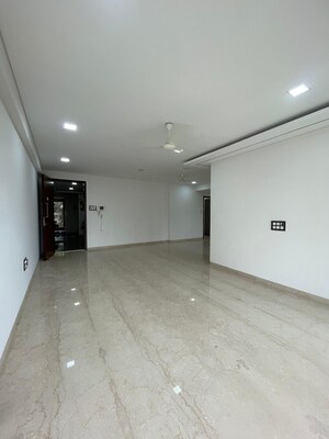 Room in 4 BHK Apartment at Spark Desai Oceanic, Worli – for Sale