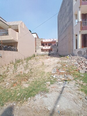  Plot For Sale in Sector 28