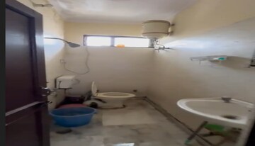 Bathroom in 1 BHK Apartment at Patel Nagar – for Rent