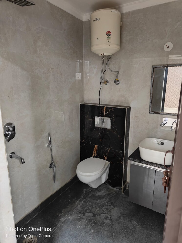 Bathroom, saket 1 Bedroom 500 Sq.Ft. Builder Floor In Saket Delhi 9601334