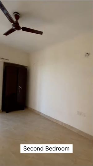 Room in 2 BHK Apartment at Gaur Yamuna City 16th Park View, Sector 19 Yamuna Expressway – for Rent