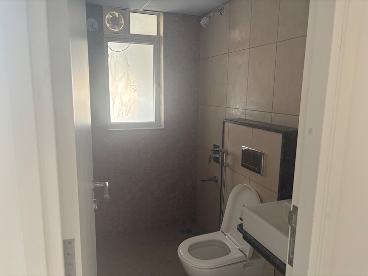 Attached Bathroom, godrej-green-vistas 3 Bedroom 815 Sq.Ft. Apartment In Mahalunge Pune 9601356