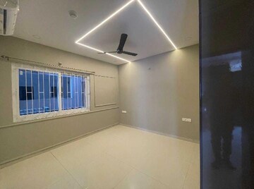 Room in 3 BHK Apartment at Rajapushpa Provincia, Narsingi – for Rent