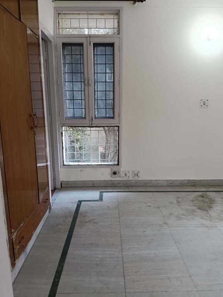 Room, awho-sujjan-vihar 3 Bedroom 1500 Sq.Ft. Apartment In Sector 43 Gurgaon 9601393