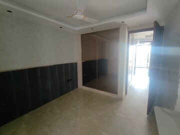 Room in 3 BHK Apartment at Anant Raj Ashok Estate, Sector 63a – for Rent