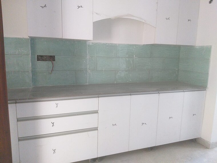 Kitchen/pantry, atur-salisbury-towers 4 Bedroom 3600 Sq.Ft. Builder Floor In Gultekdi Pune 9601653