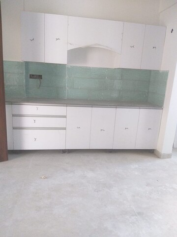 Master Bedroom in 4 BHK Builder Floor at Atur Salisbury Towers, Gultekdi – for Sale