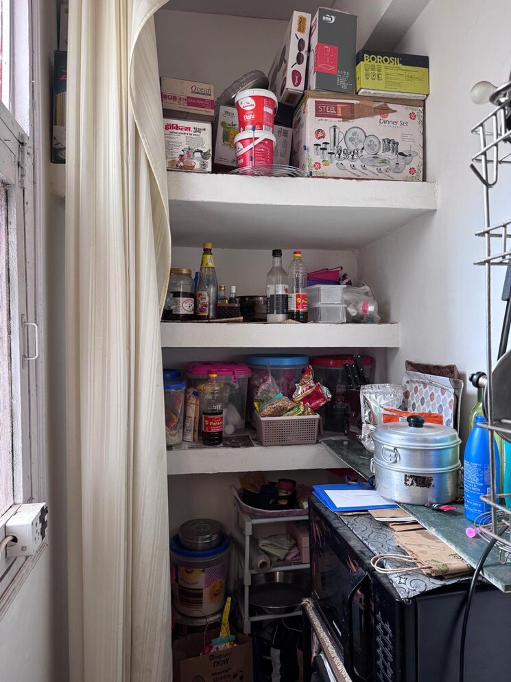 Other, sector 10 dwarka 3 Bedroom 1650 Sq.Ft. Apartment In Sector 10 Dwarka Delhi 9599194