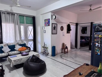 Living Room in 3 BHK Apartment at Sector 10 Dwarka – for Rent