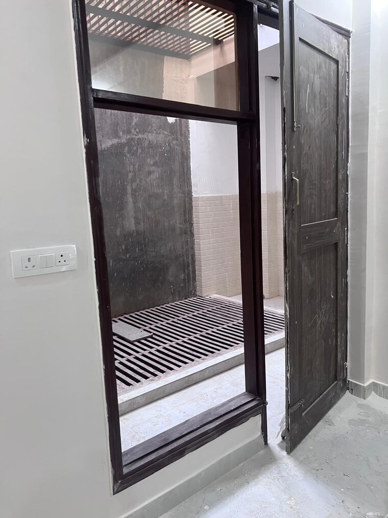 Balcony, sector 100 2 Bedroom 1440 Sq.Ft. Builder Floor In Sector 100 Noida 9601591