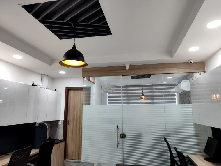 Team Area, janakpuri Commercial Office Space 1800 Sq.Ft. In Janakpuri Delhi 9601612